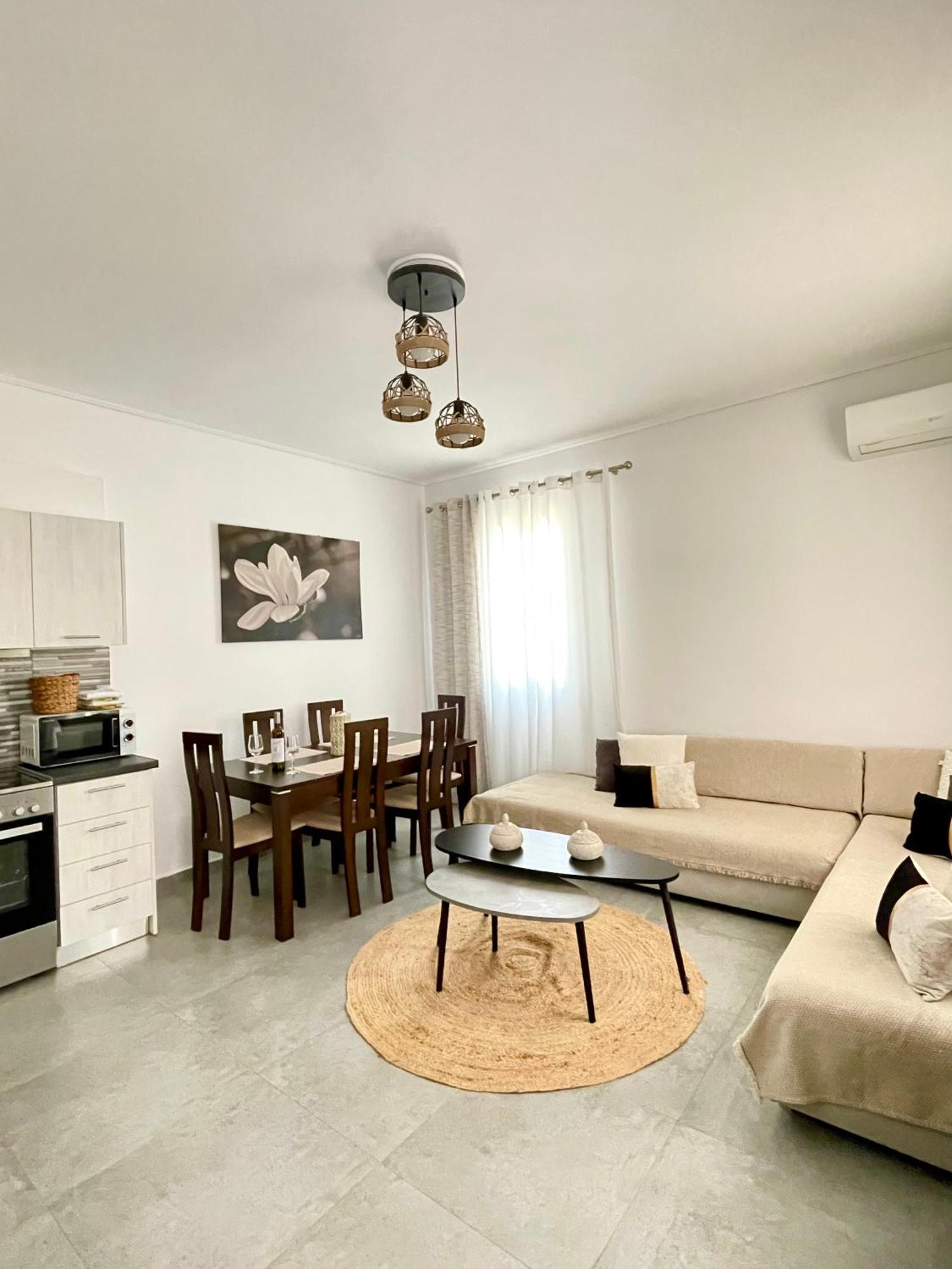 Emanouela'S Apartement In The Center Of Adamas المظهر الخارجي الصورة